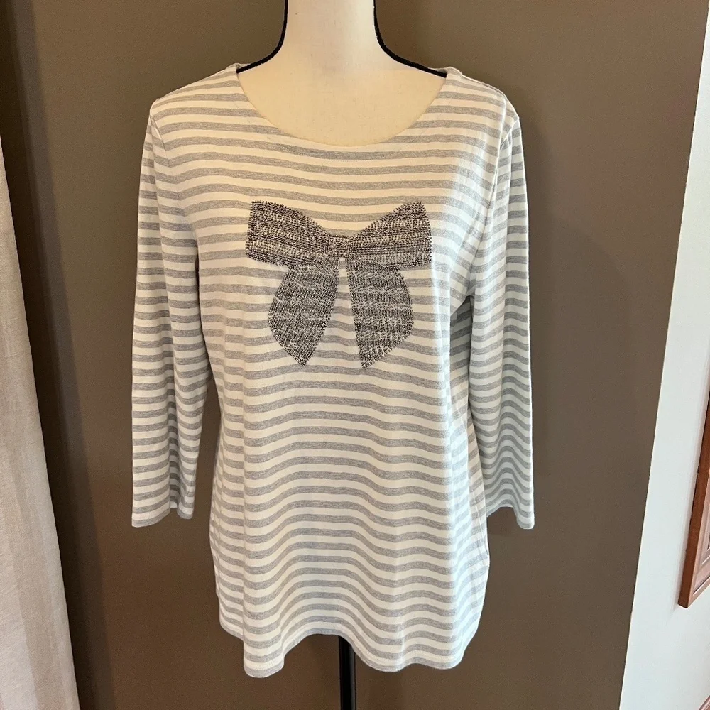 Talbots Gray & White Striped, Small raised Bow Studs, 3/4 Sleeve, Size Large - Picture 2 of 9